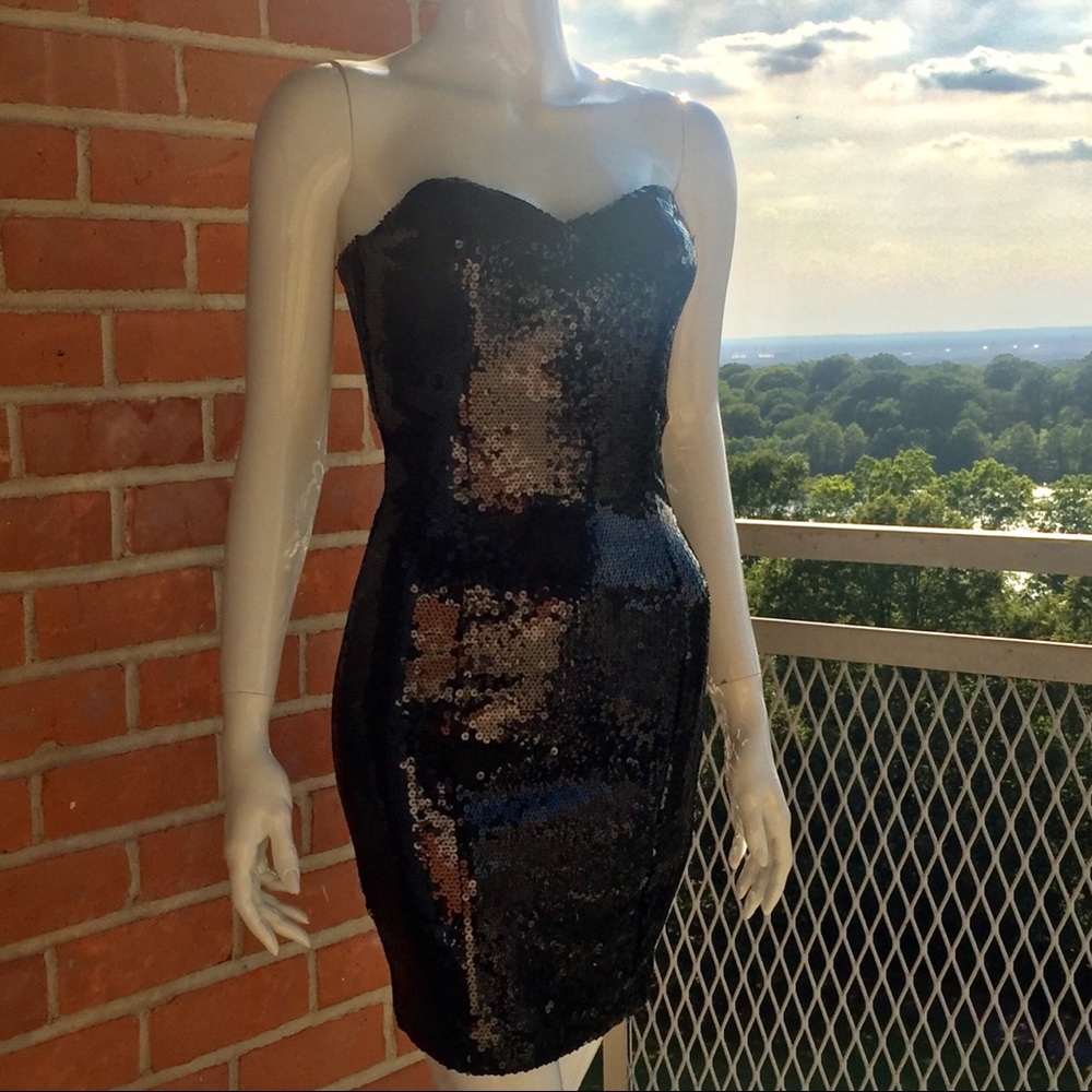ALICE + OLIVIA Sweetheart Sequin Dress - Black